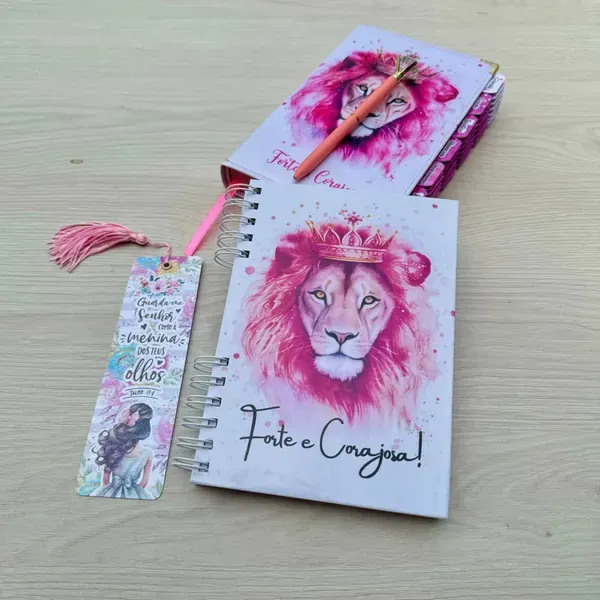 Capa do livro Kit Leão Seja Forte Nvi abas Adesivas Colocadas